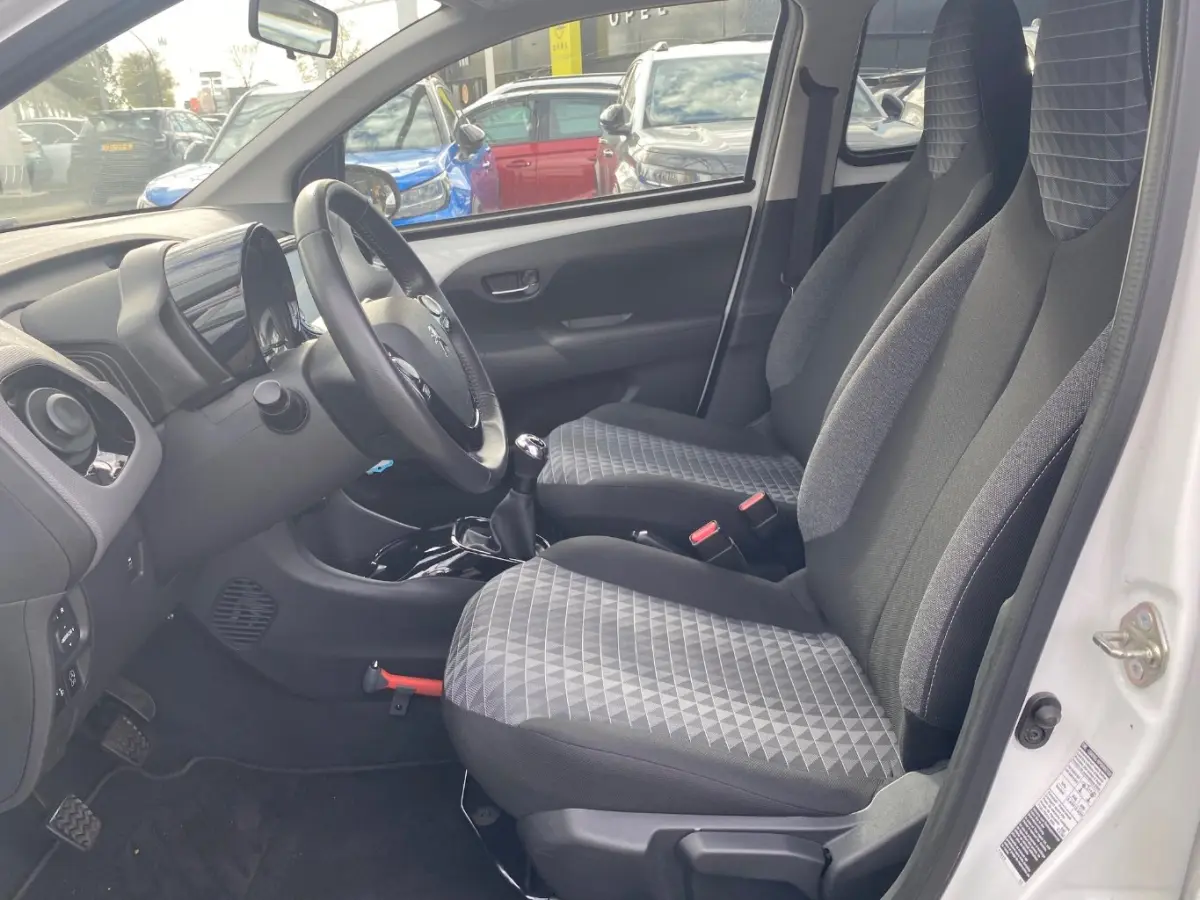 1.0 e-VTi Allure | 1e Eigenaar | Dealeronderhouden | Achteruitrijcamera | Navigatie by App | Climate Control | !!