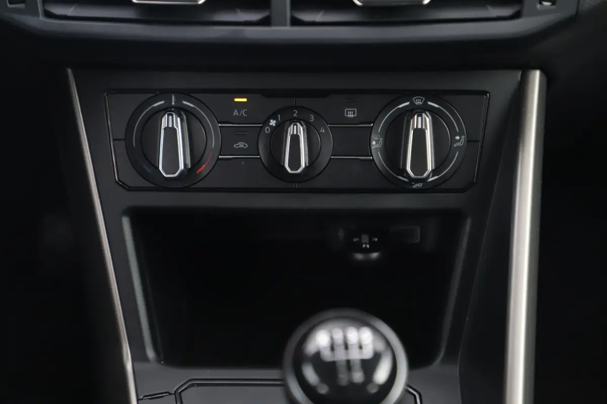 1.0 TSI Comfortline 95PK NAP Navigatie Carplay Android Adaptive Cruise LED Elektrische Ramen