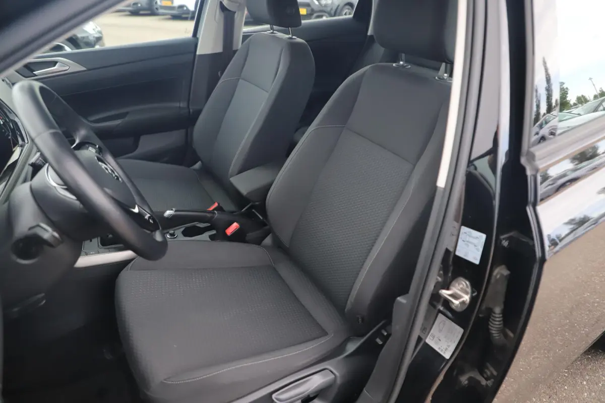 1.0 TSI Comfortline 95PK NAP Navigatie Carplay Android Adaptive Cruise LED Elektrische Ramen