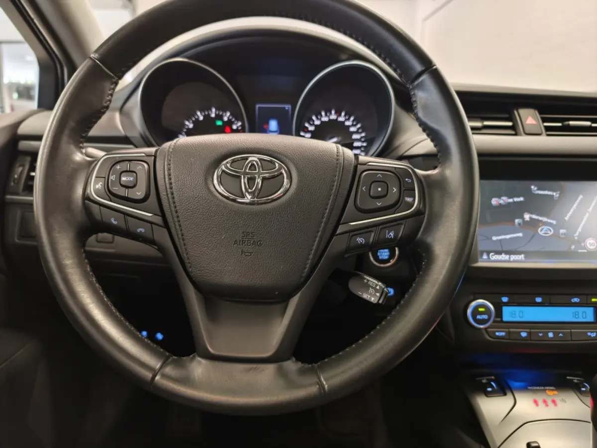 1.8 VVT-i Lease Pro Automaat Trekhaak Xenon