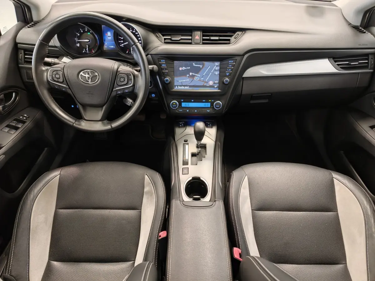 1.8 VVT-i Lease Pro Automaat Trekhaak Xenon