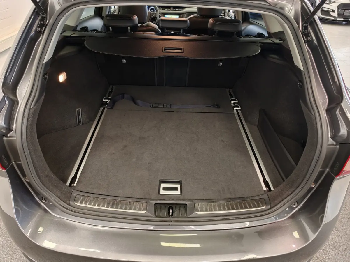1.8 VVT-i Lease Pro Automaat Trekhaak Xenon