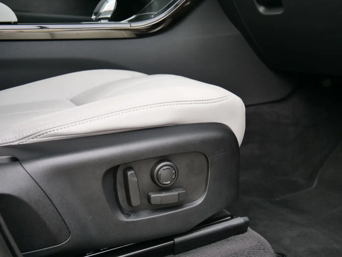 2.0 P400e AWD Dynamic PHEV 404 Pk Automaat Leder / Pano-dak / Camera