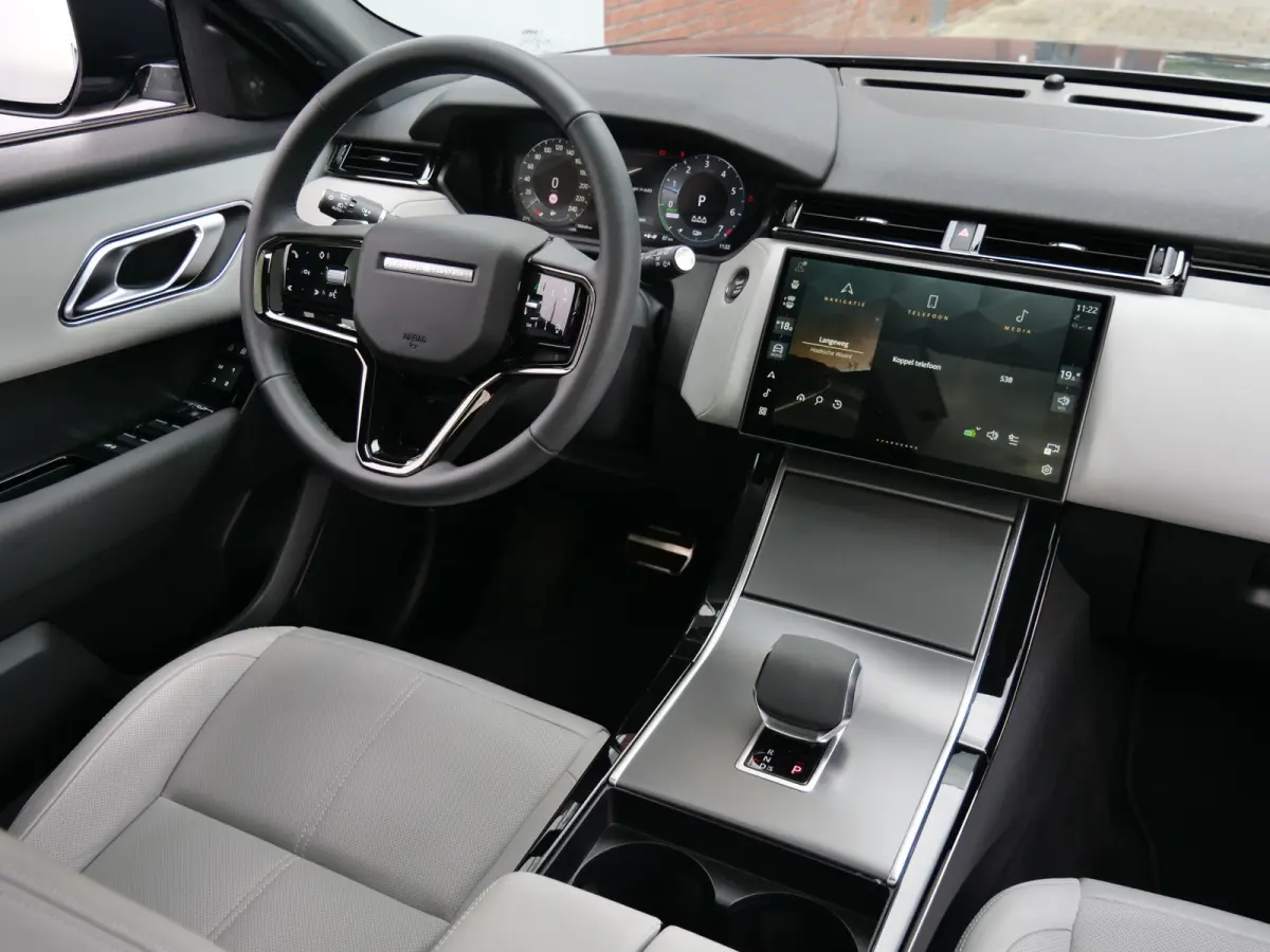 2.0 P400e AWD Dynamic PHEV 404 Pk Automaat Leder / Pano-dak / Camera
