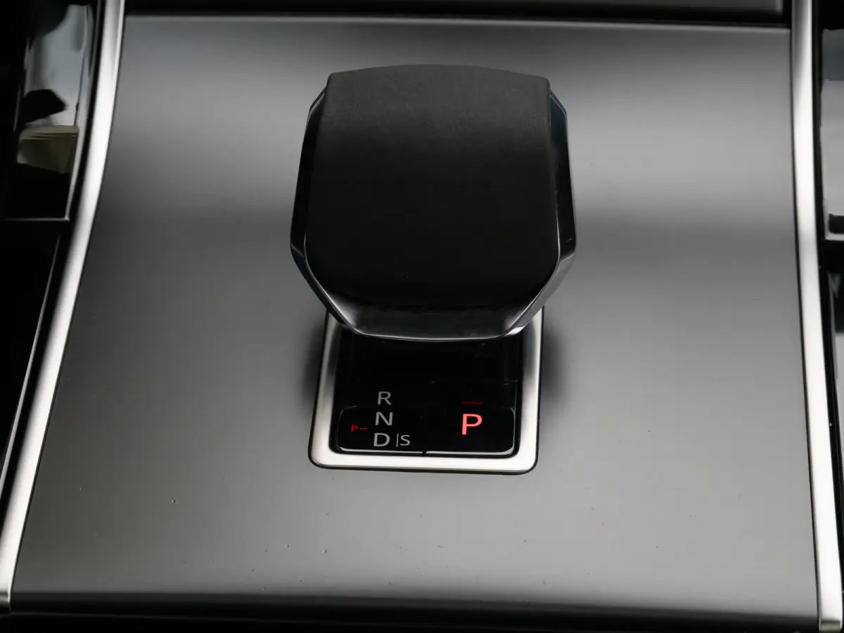 2.0 P400e AWD Dynamic PHEV 404 Pk Automaat Leder / Pano-dak / Camera