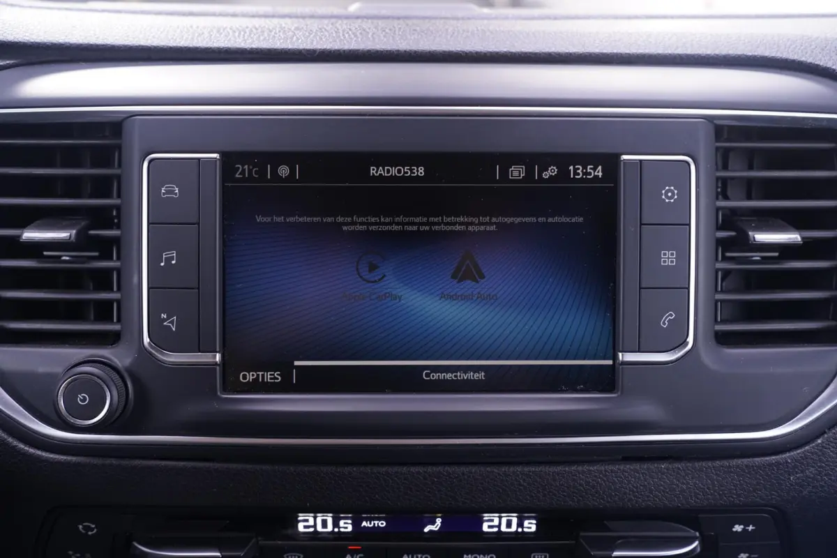 2.0 D-4D 145 pk Aut. Black Line Dubbel Cabine Navi, Camera, Xenon, 17" LMV, Laadruimte Pakket, 5-Zits