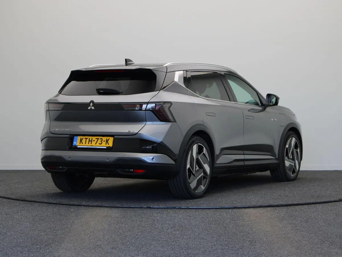 Instyle 87 kWh | 20" LMV | Lederen bekleding | Elektrisch verstelbare stoelen | Elektrische achterklep | Stoel, stuur en voorruitverwarming | 360 camera |