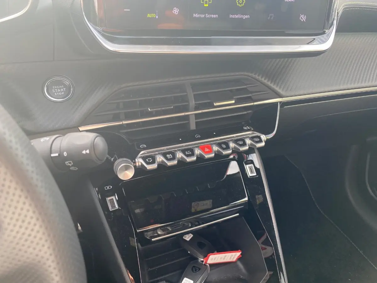 1.2 Hybrid 110 e-DCS6 GT Unieke KM-Stand! Tot 8 Jaar Garantie! | Navigatie | 360 Camera | Dodehoek-Detectie | Climate Control | !!