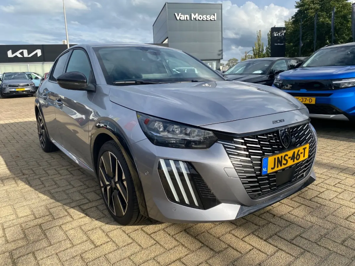 1.2 Hybrid 110 e-DCS6 GT Unieke KM-Stand! Tot 8 Jaar Garantie! | Navigatie | 360 Camera | Dodehoek-Detectie | Climate Control | !!