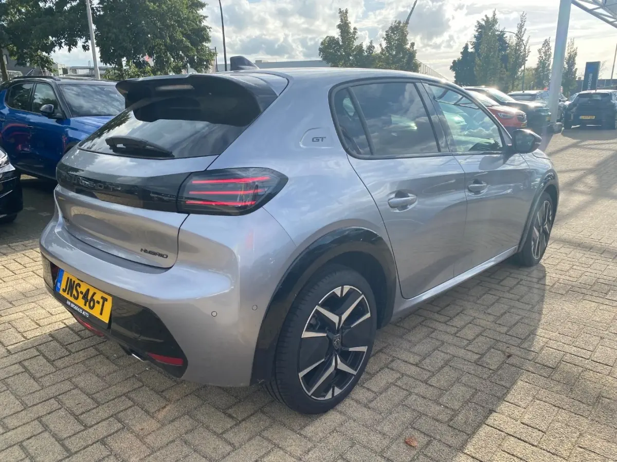 1.2 Hybrid 110 e-DCS6 GT Unieke KM-Stand! Tot 8 Jaar Garantie! | Navigatie | 360 Camera | Dodehoek-Detectie | Climate Control | !!