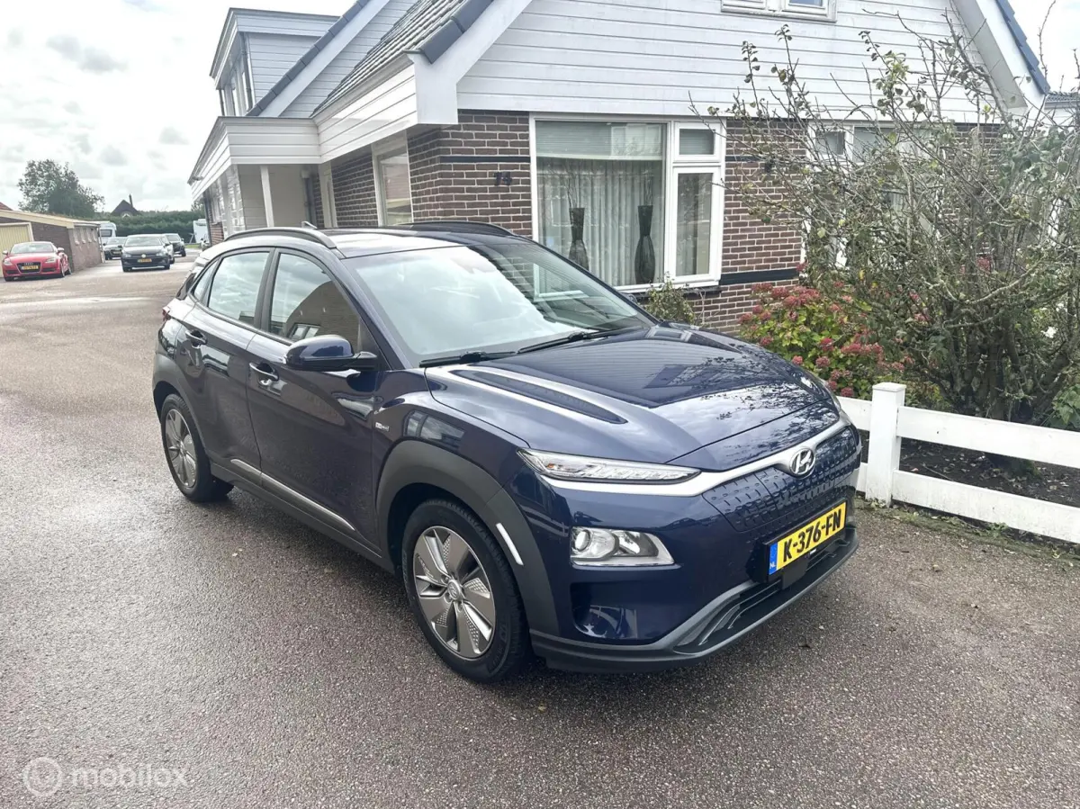 EV Comfort Smart 64 kWh 3-FASE SNELLADEN SOH 100% WARMTEPOMP CARPLAY ACHTERUITRIJ CAMERA NETTE AUTO!!