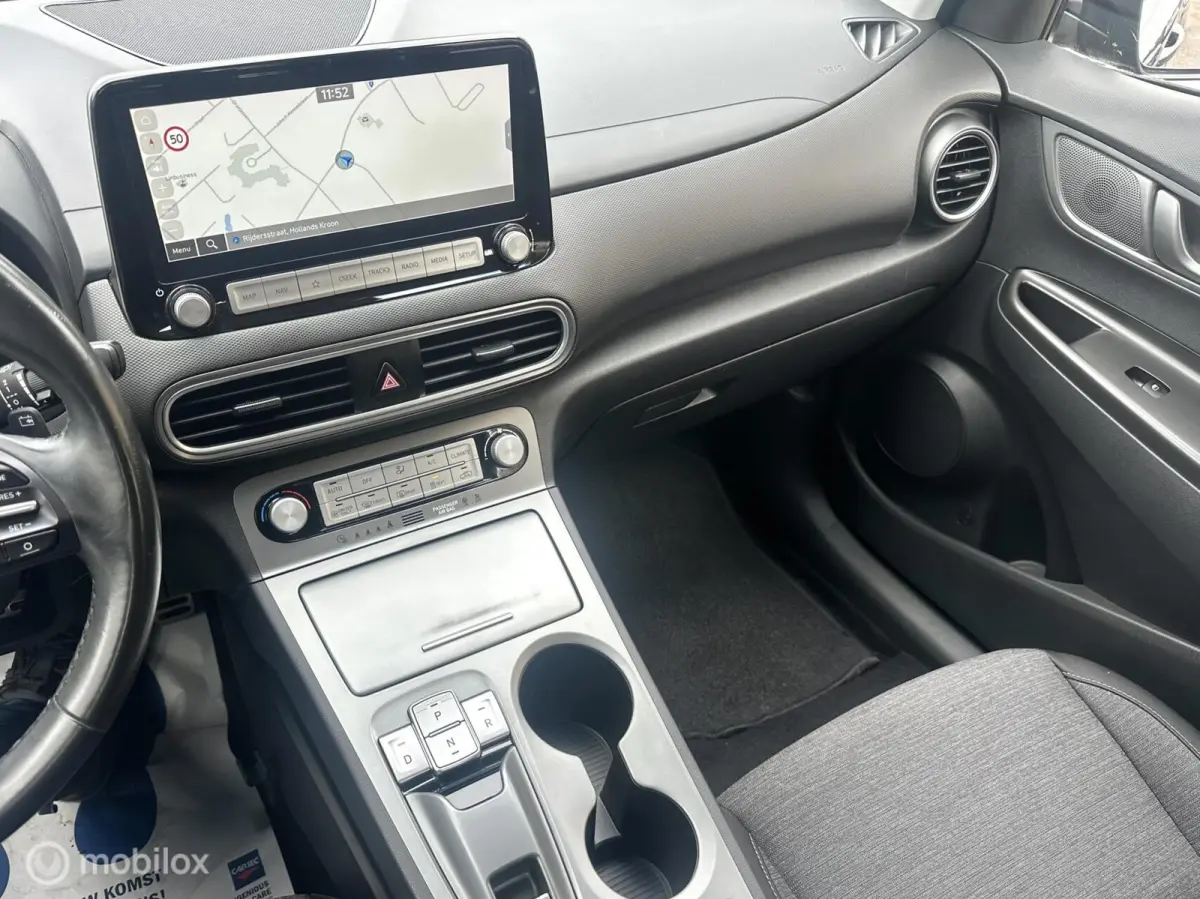 EV Comfort Smart 64 kWh 3-FASE SNELLADEN SOH 100% WARMTEPOMP CARPLAY ACHTERUITRIJ CAMERA NETTE AUTO!!