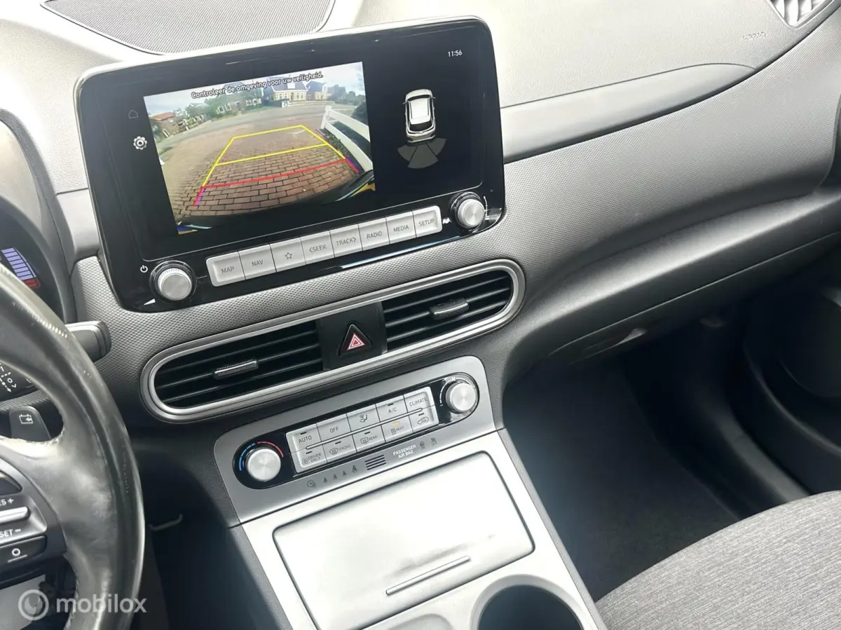 EV Comfort Smart 64 kWh 3-FASE SNELLADEN SOH 100% WARMTEPOMP CARPLAY ACHTERUITRIJ CAMERA NETTE AUTO!!