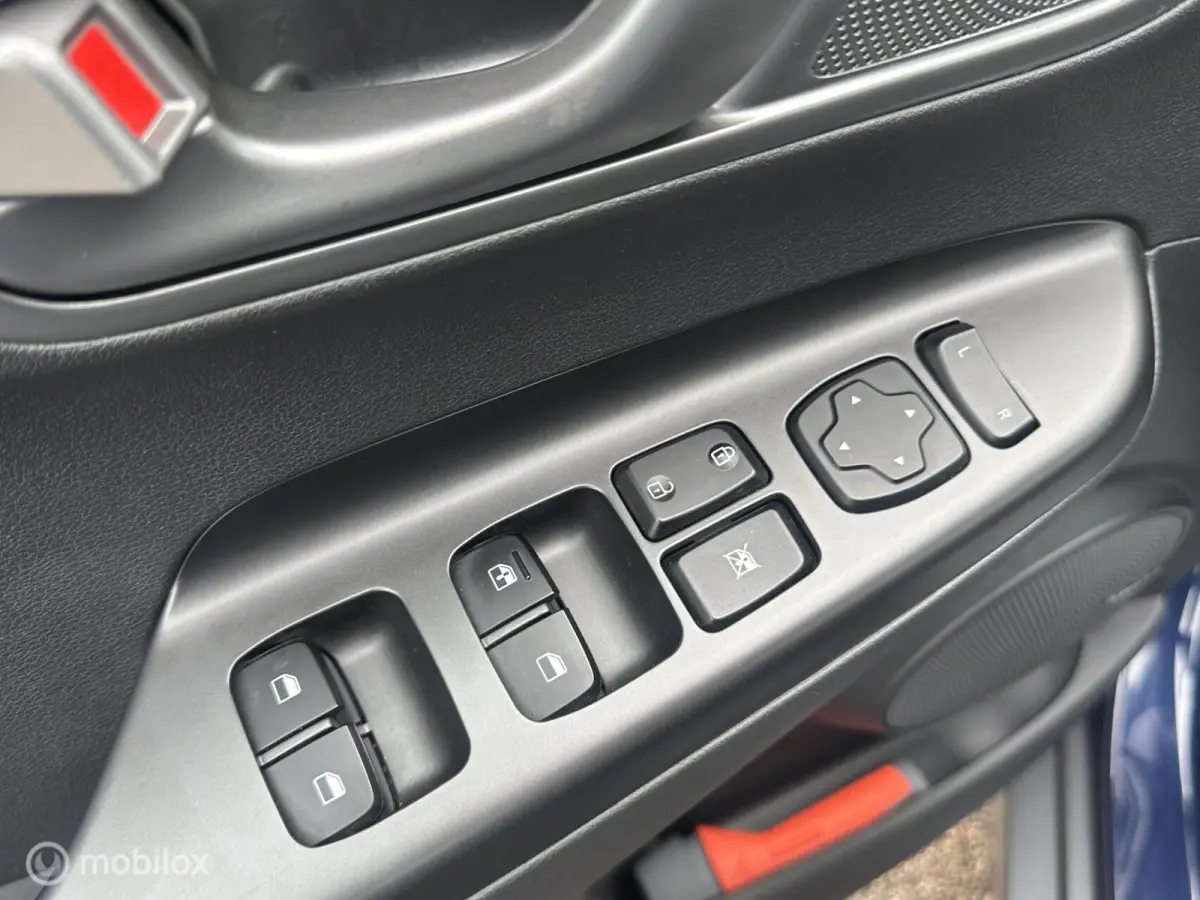 EV Comfort Smart 64 kWh 3-FASE SNELLADEN SOH 100% WARMTEPOMP CARPLAY ACHTERUITRIJ CAMERA NETTE AUTO!!