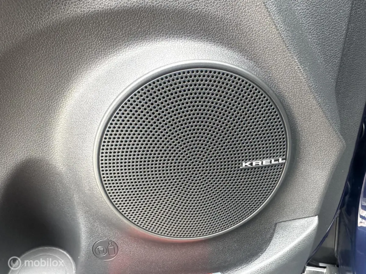 EV Comfort Smart 64 kWh 3-FASE SNELLADEN SOH 100% WARMTEPOMP CARPLAY ACHTERUITRIJ CAMERA NETTE AUTO!!