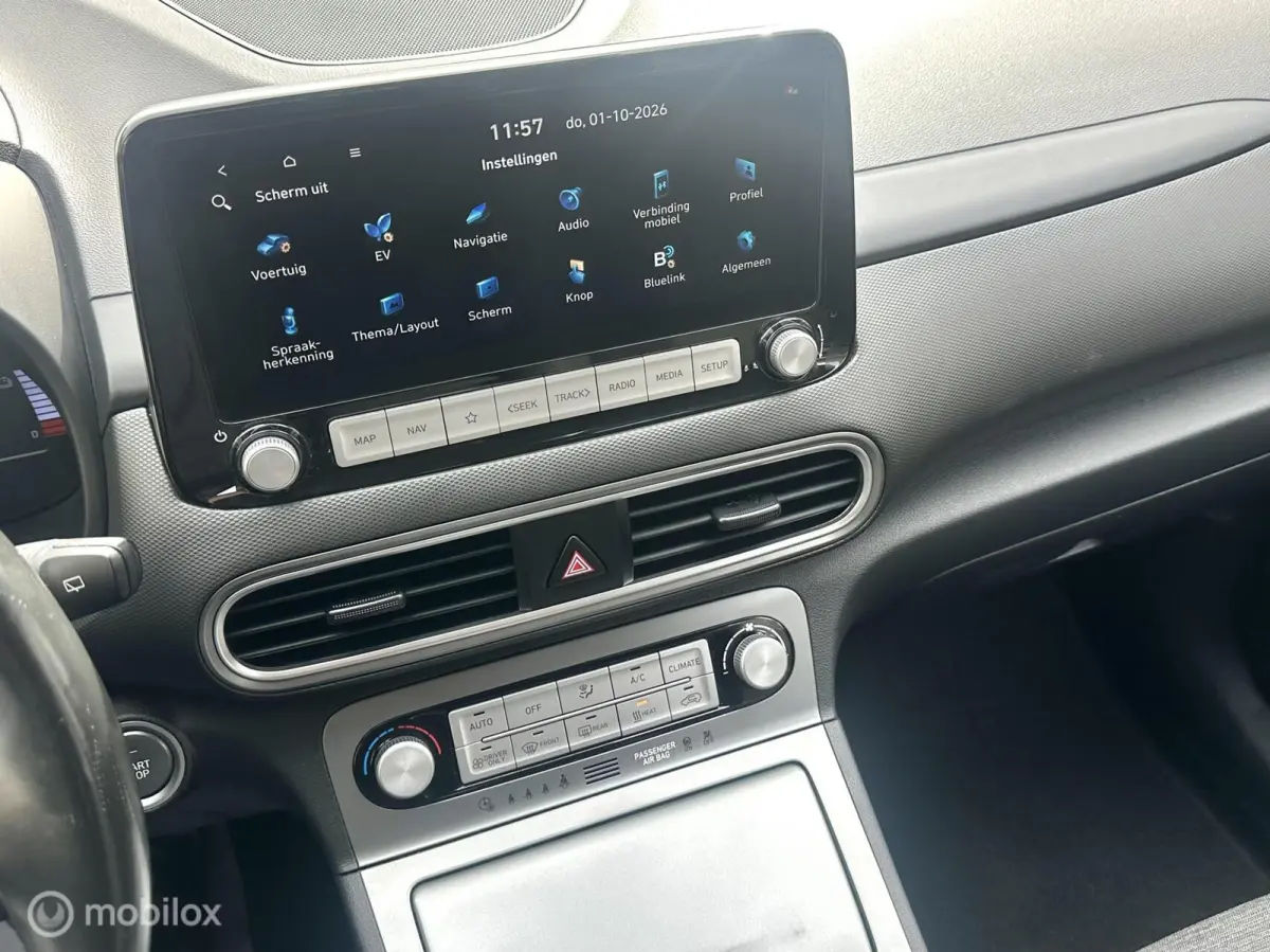 EV Comfort Smart 64 kWh 3-FASE SNELLADEN SOH 100% WARMTEPOMP CARPLAY ACHTERUITRIJ CAMERA NETTE AUTO!!