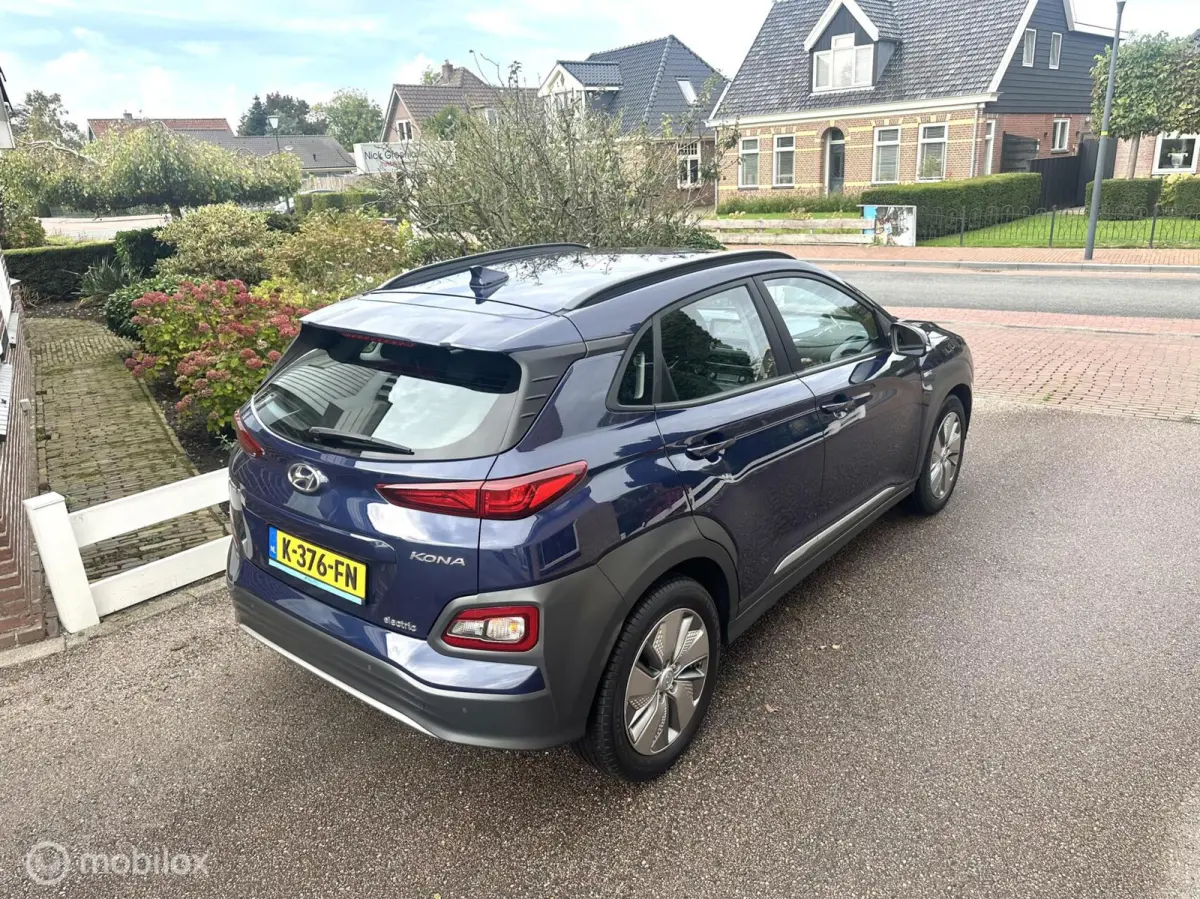 EV Comfort Smart 64 kWh 3-FASE SNELLADEN SOH 100% WARMTEPOMP CARPLAY ACHTERUITRIJ CAMERA NETTE AUTO!!