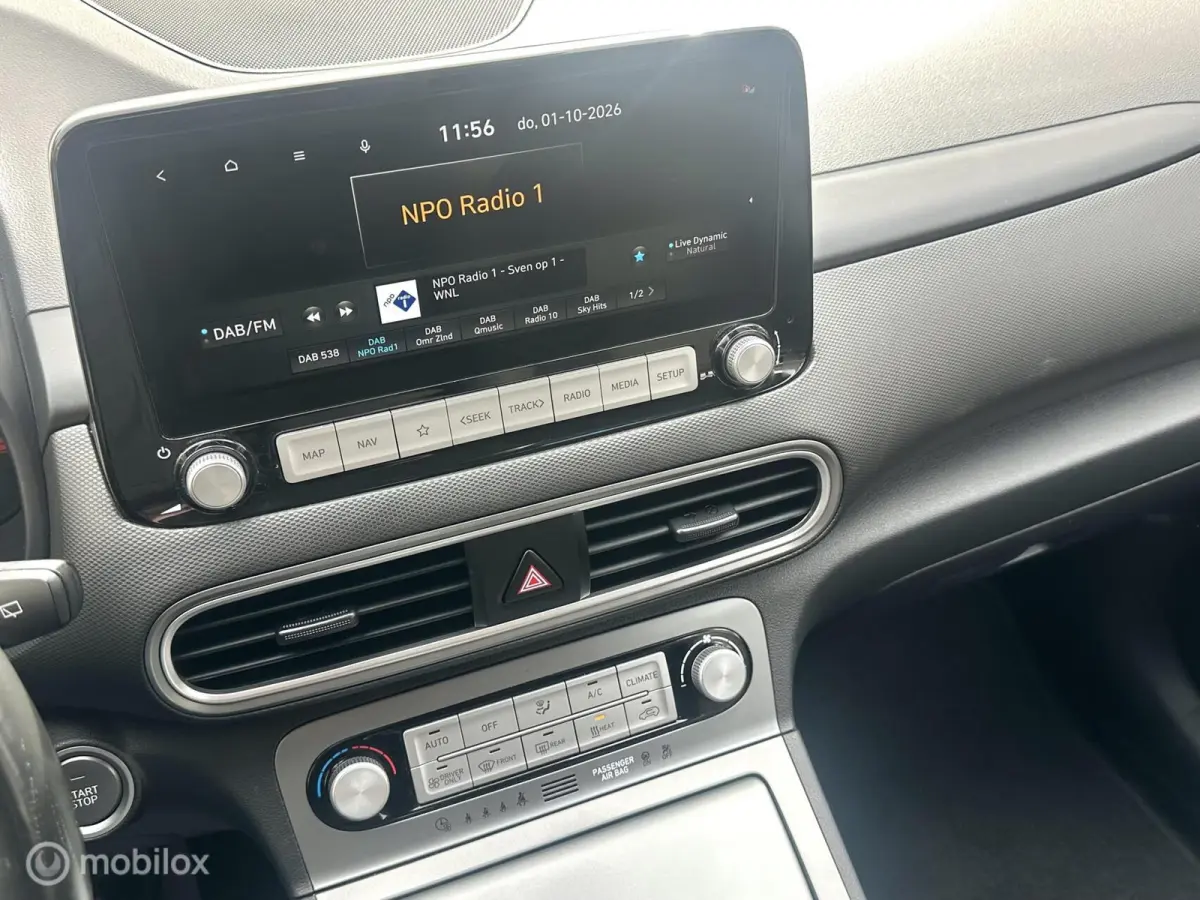 EV Comfort Smart 64 kWh 3-FASE SNELLADEN SOH 100% WARMTEPOMP CARPLAY ACHTERUITRIJ CAMERA NETTE AUTO!!
