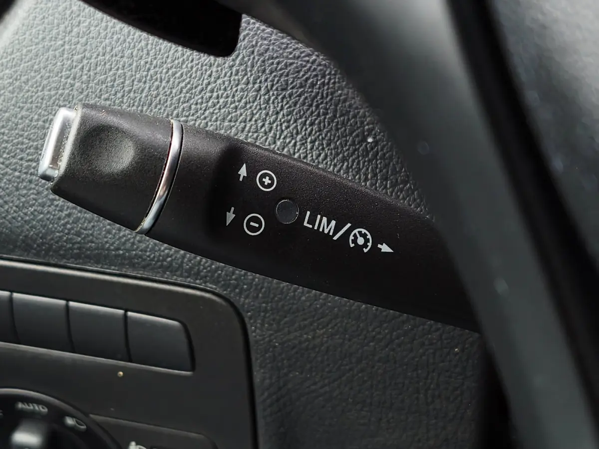 114CDI LANG AUT CRUISE AIRCO PDC CARPLAY