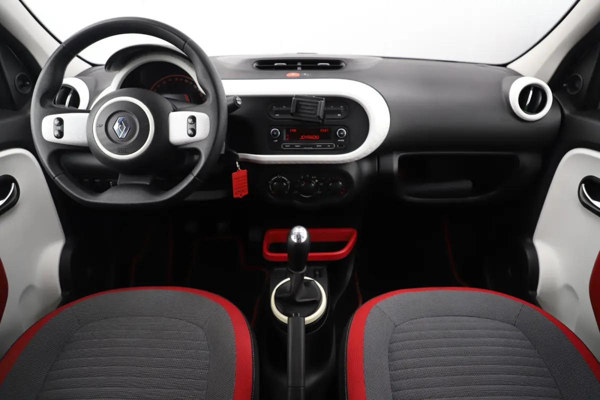 1.0 SCe Collection Schuifdak Radio Bluetooth