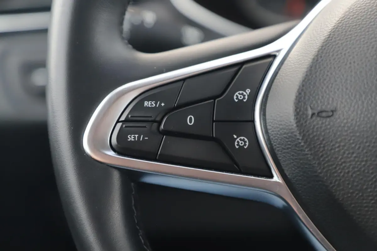 1.0 TCe Zen Navigatie Carplay Android Airco Cruise Rijstrooksensor LED