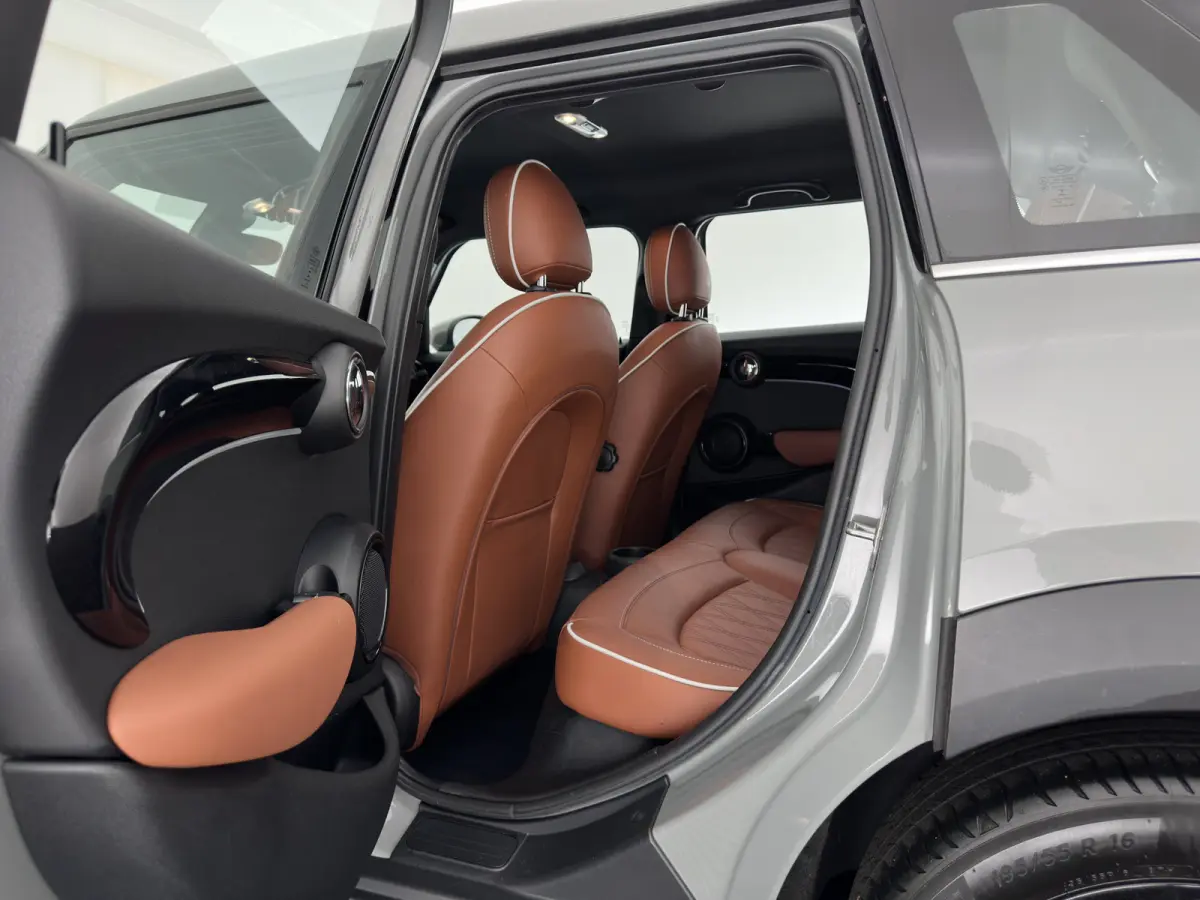 1.5 One Business Edition (Facelift-Life Cycle Impulse 2) (INCL-BTW) *LEATHER | SPORTSEATS | FULL-LED | DIGI-COCKPIT | AMBIENTLIGHT | NAVI-FULLMAP | DAB | AIRCO | KEYLESS | PDC | 16''ALU*