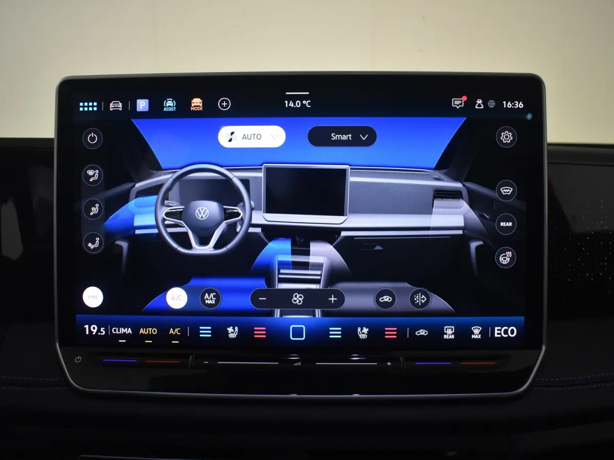 1.5 eHybrid R-Line l Lederen int. l Harman Kardon l Pano Dak l 360gr Camera l 20" l Trekhaak Elektr. l Stoelventilatie l