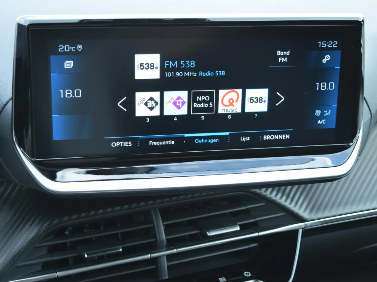 1.2 PureTech Allure Pack | AUTOMAAT | 130 PK | NAVI | CRUISE CONTROL | PARKEERSENSOREN MET CAMERA | CLIMATE CONTROL | 25.716 KM
