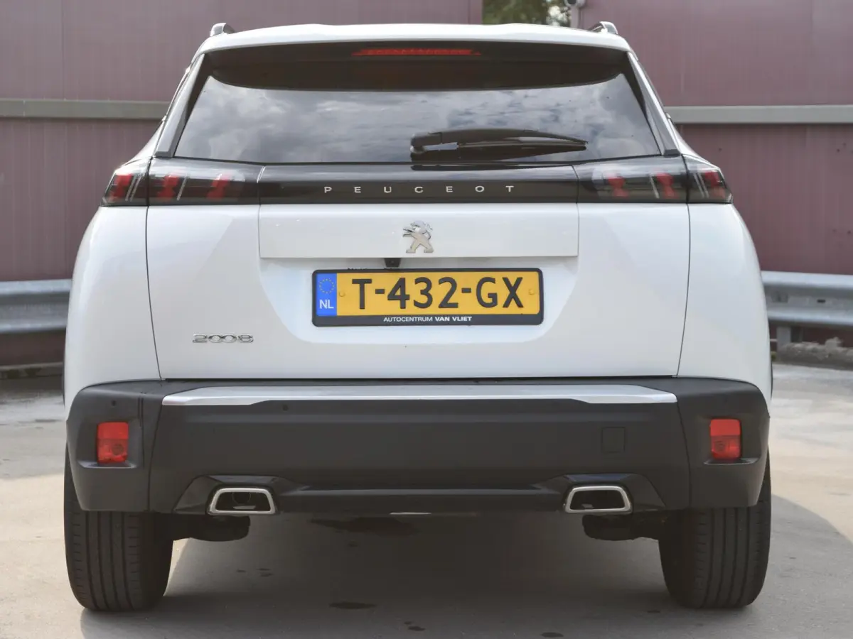 1.2 PureTech Allure Pack | AUTOMAAT | 130 PK | NAVI | CRUISE CONTROL | PARKEERSENSOREN MET CAMERA | CLIMATE CONTROL | 25.716 KM