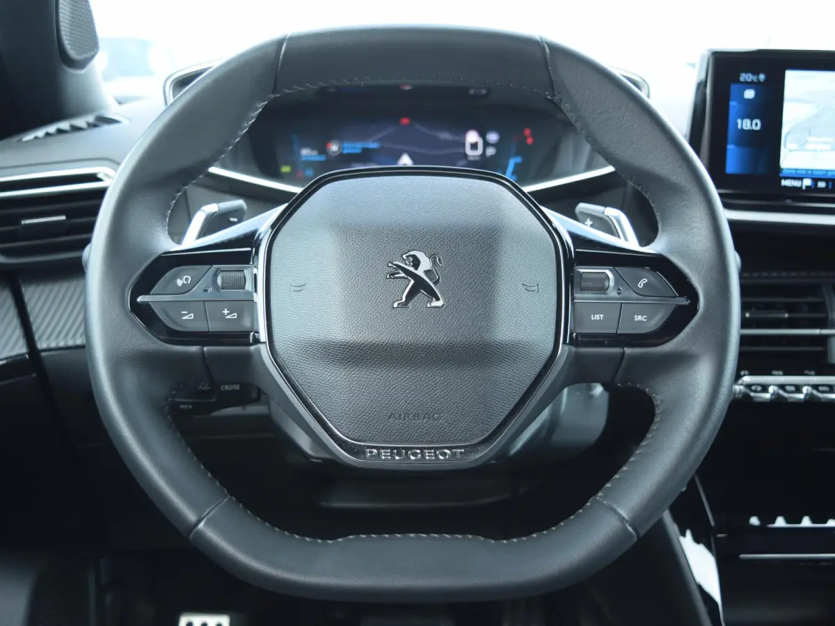 1.2 PureTech Allure Pack | AUTOMAAT | 130 PK | NAVI | CRUISE CONTROL | PARKEERSENSOREN MET CAMERA | CLIMATE CONTROL | 25.716 KM