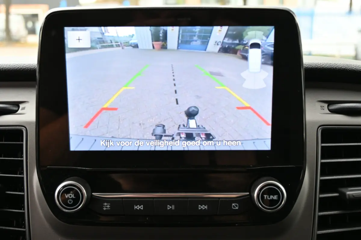 L2 Trend 340L 2.0 TDCI 130 pk Camera, Trekhaak 2800 kg