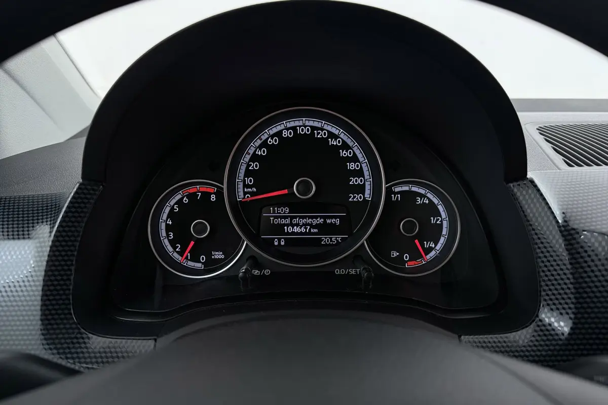Up! 1.0 BMT move up! | Org NL | Airco | Dealer Ond. | Navigatie Via Telefoon | Bluetooth | 104.000 KM! |