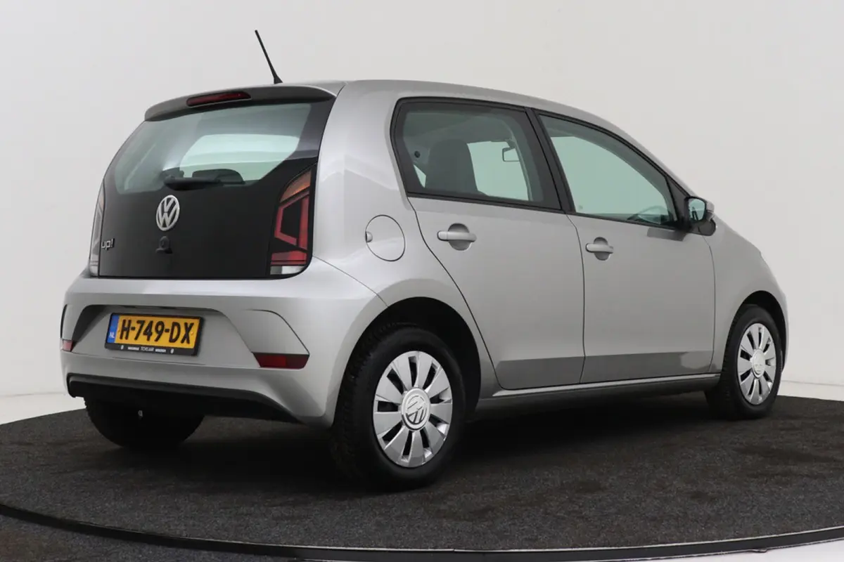 Up! 1.0 BMT move up! | Org NL | Airco | Dealer Ond. | Navigatie Via Telefoon | Bluetooth | 104.000 KM! |