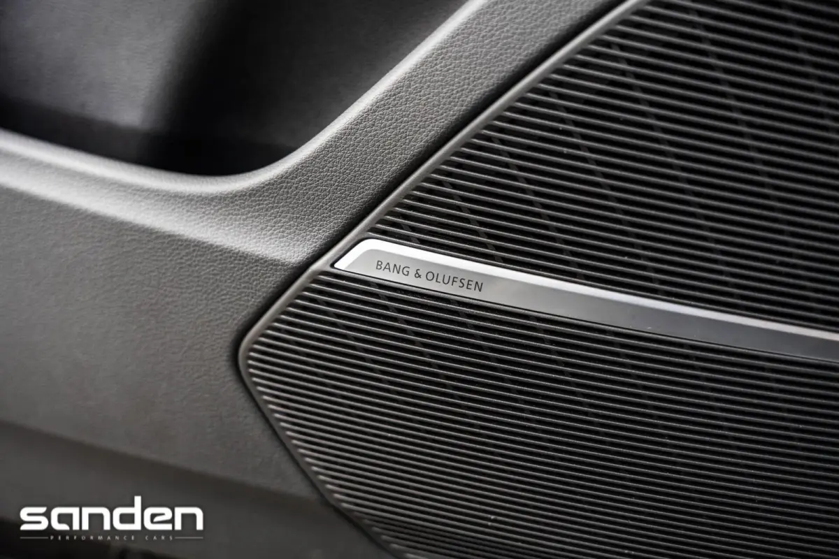 RS 4.0 TFSI RS Q8 quattro |ABT|Keramisch|Pano|B&O|Carbon|HUD|4WS
