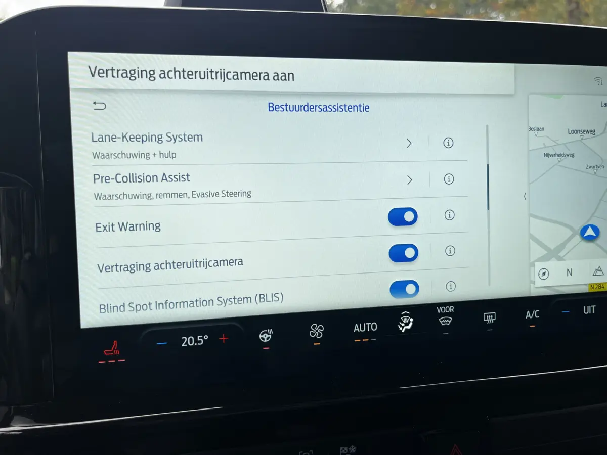340 2.5 PHEV L2H1 Titanium X VIP Bus 8p. | FULL OPTIONS! | E-Trekhaak | Panodak | Elek. zijschuifdeuren | AGR-stoelen | Digitale binnenspiegel | etc. etc.