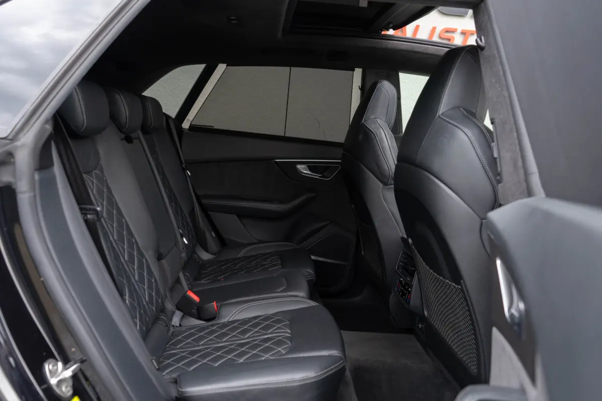 55 TFSI Quattro / ABT Aero Exterieur/ 23 Inch/ Standkachel/ Bang & Olufsen Sound System/ Panoramadak/ 250kW (340PK)