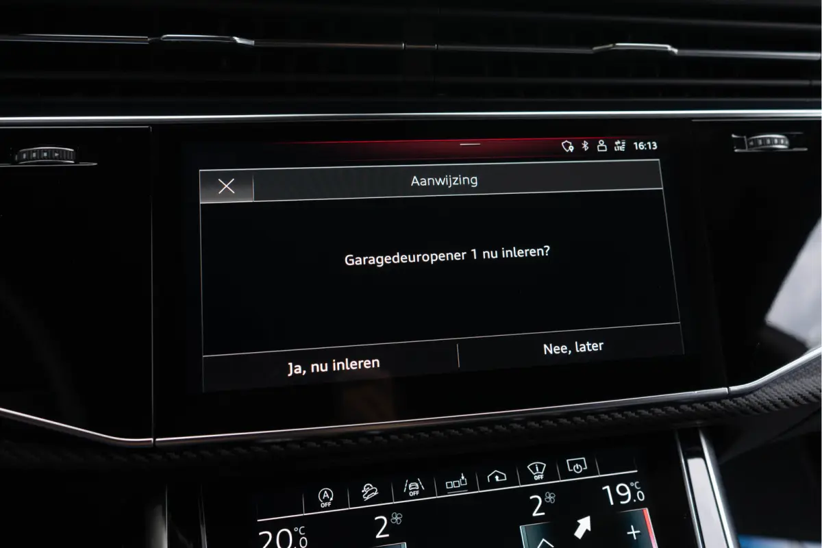 55 TFSI Quattro / ABT Aero Exterieur/ 23 Inch/ Standkachel/ Bang & Olufsen Sound System/ Panoramadak/ 250kW (340PK)