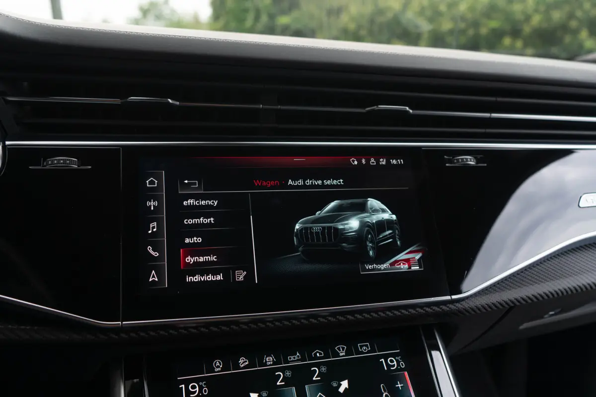 55 TFSI Quattro / ABT Aero Exterieur/ 23 Inch/ Standkachel/ Bang & Olufsen Sound System/ Panoramadak/ 250kW (340PK)