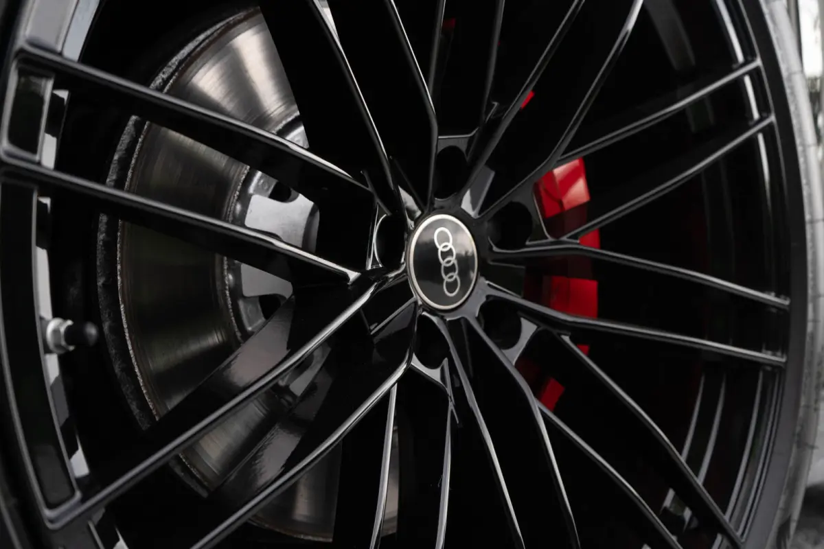 55 TFSI Quattro / ABT Aero Exterieur/ 23 Inch/ Standkachel/ Bang & Olufsen Sound System/ Panoramadak/ 250kW (340PK)