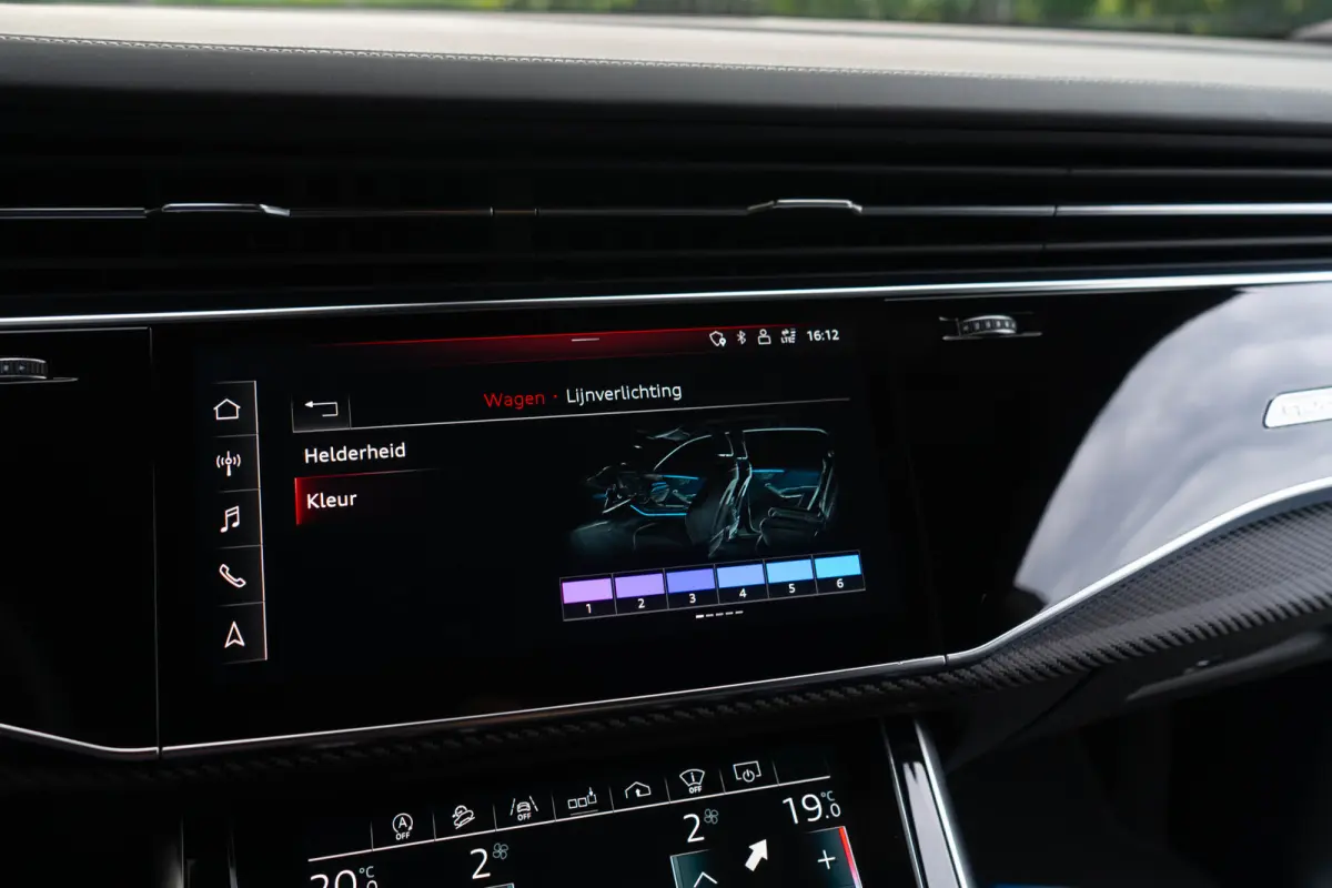 55 TFSI Quattro / ABT Aero Exterieur/ 23 Inch/ Standkachel/ Bang & Olufsen Sound System/ Panoramadak/ 250kW (340PK)