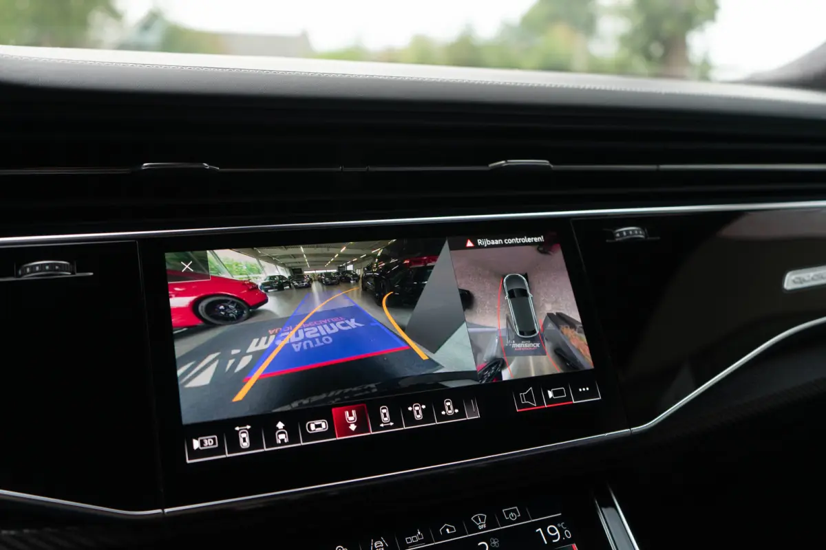 55 TFSI Quattro / ABT Aero Exterieur/ 23 Inch/ Standkachel/ Bang & Olufsen Sound System/ Panoramadak/ 250kW (340PK)