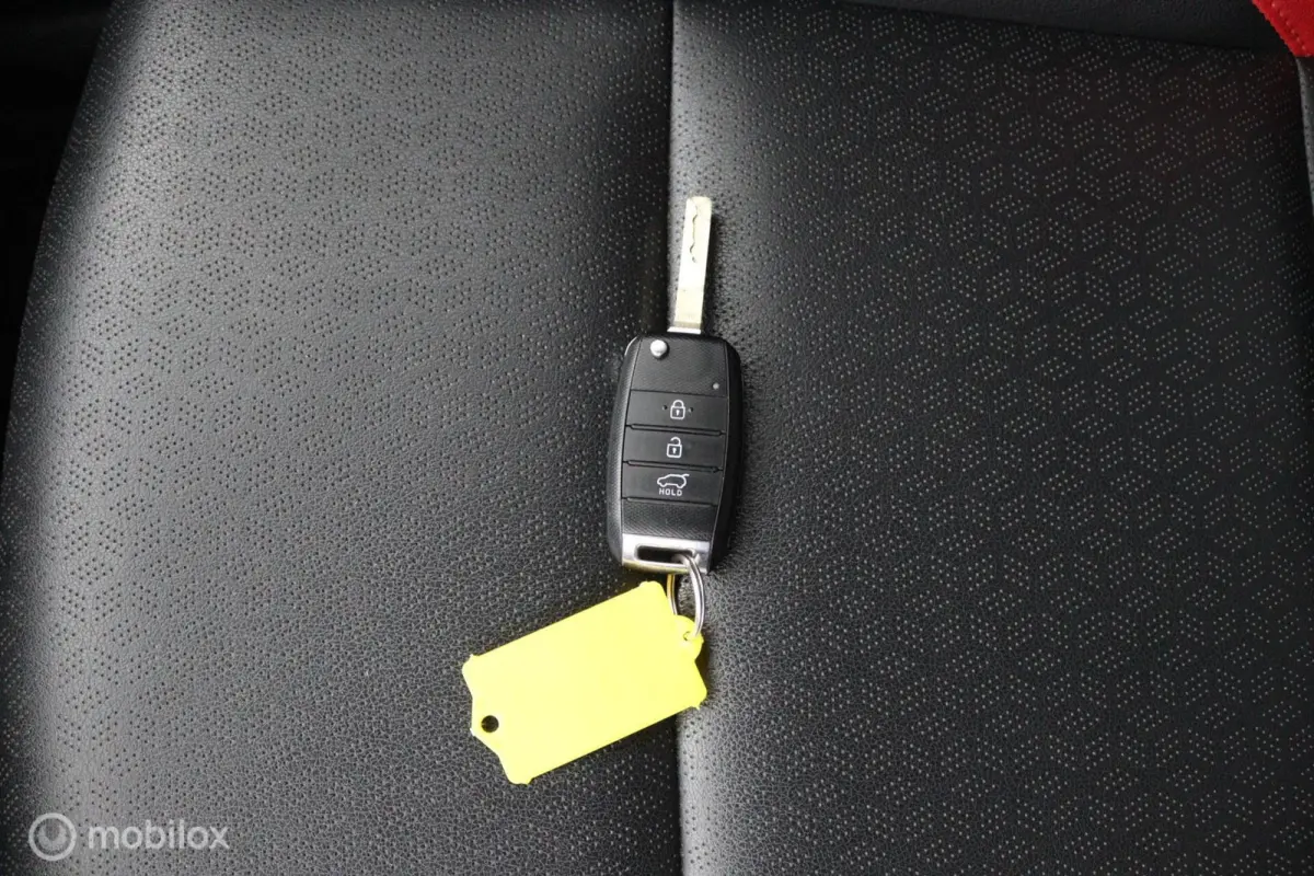 1.0 DPi DynamicPlusLine 5p | Camera |Cruise Control| Apple CarPlay/Android Auto | Navigatie