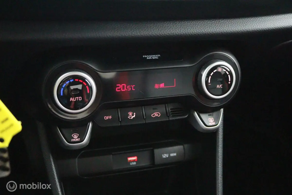 1.0 DPi DynamicPlusLine 5p | Camera |Cruise Control| Apple CarPlay/Android Auto | Navigatie