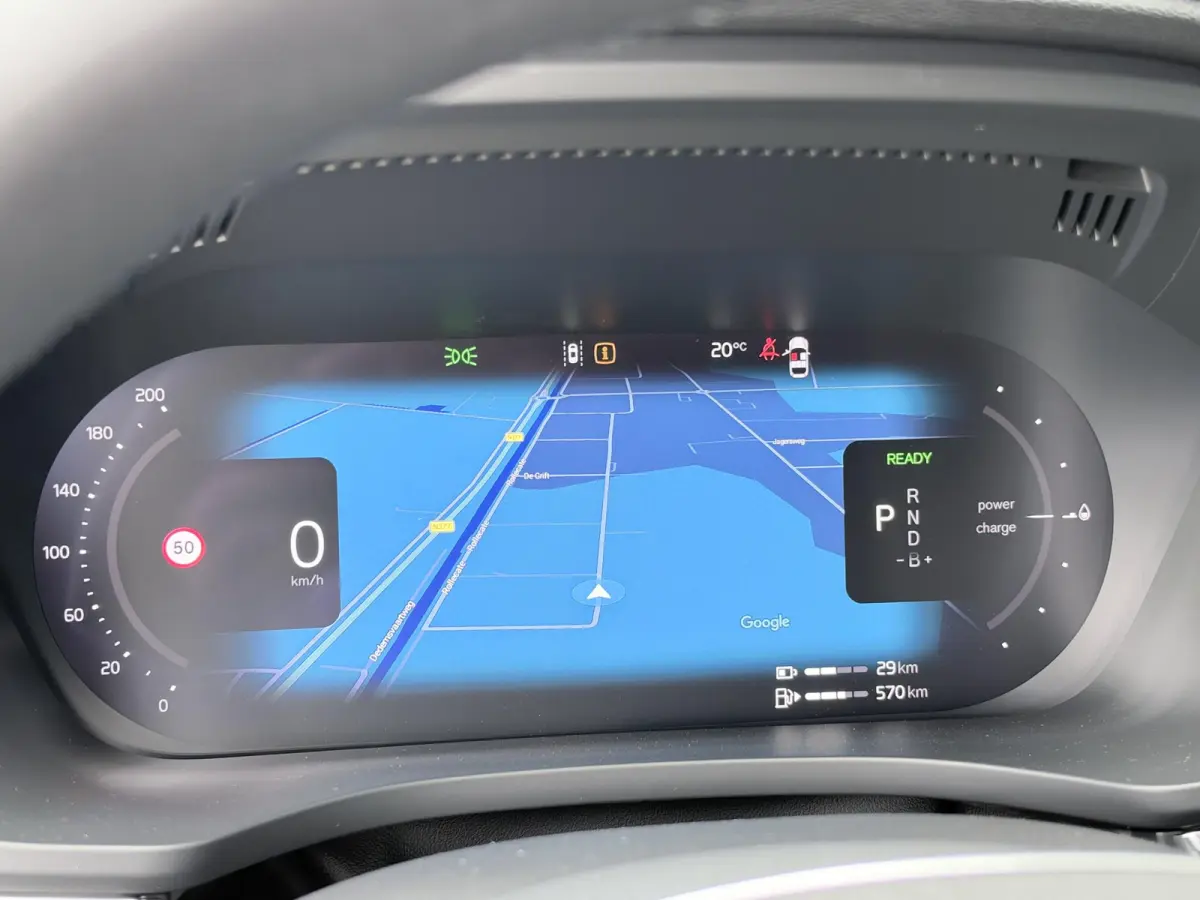 2.0 T8 Plug-in hybrid AWD Plus Black Edition 455 PK | Long Range | Pano | 2 fase laden | All season banden