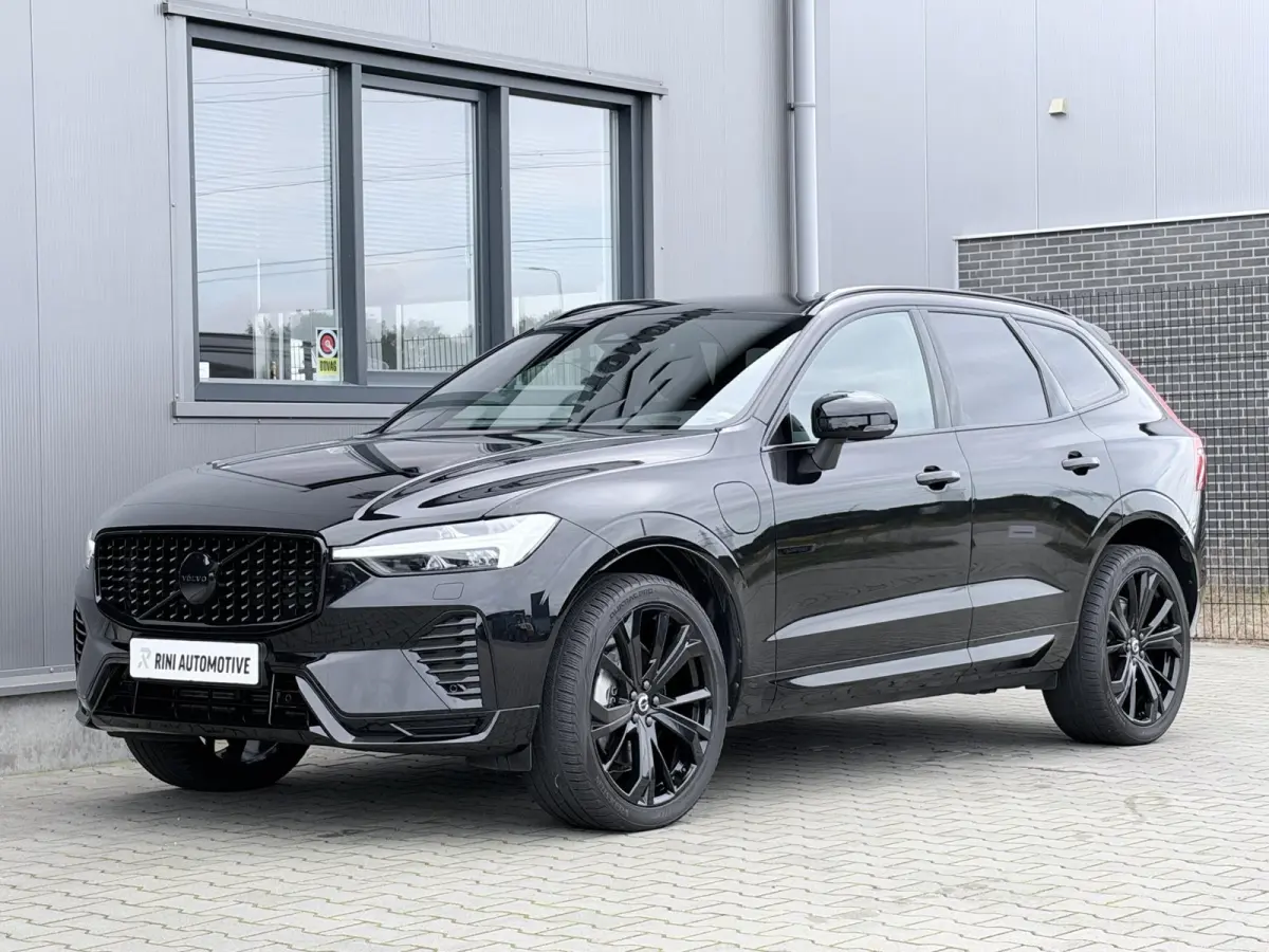2.0 T8 Plug-in hybrid AWD Plus Black Edition 455 PK | Long Range | Pano | 2 fase laden | All season banden