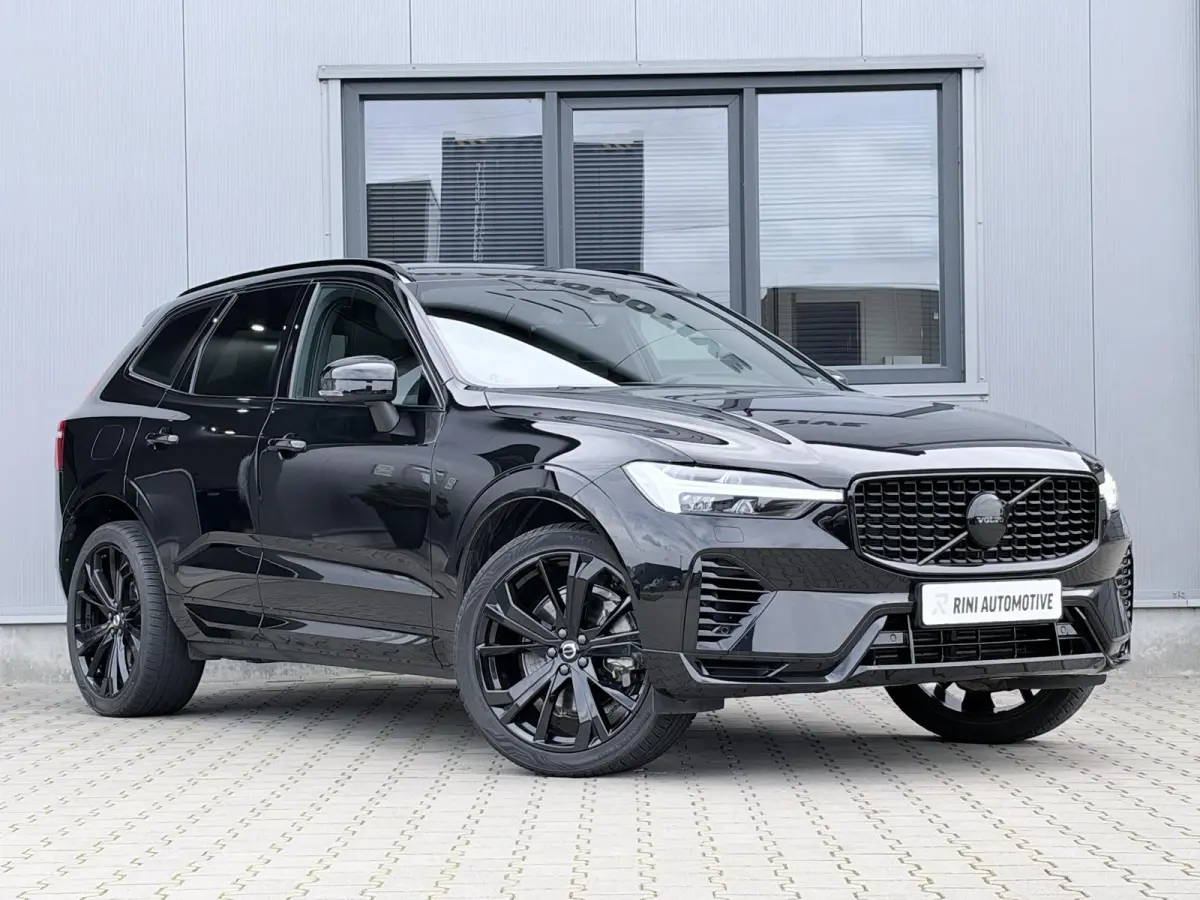 2.0 T8 Plug-in hybrid AWD Plus Black Edition 455 PK | Long Range | Pano | 2 fase laden | All season banden