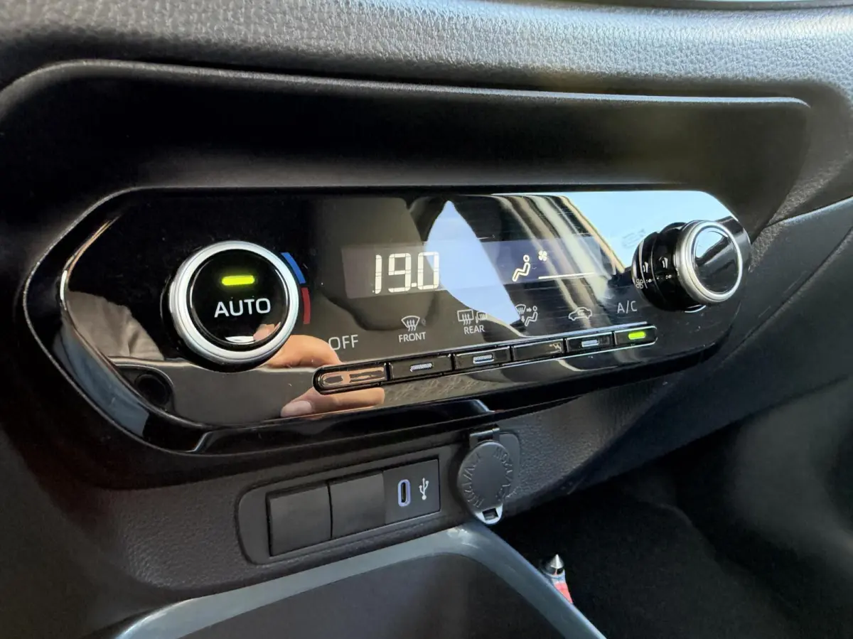 1.0 VVT-i S-CVT Pulse|NL-Auto|Carplay/Android