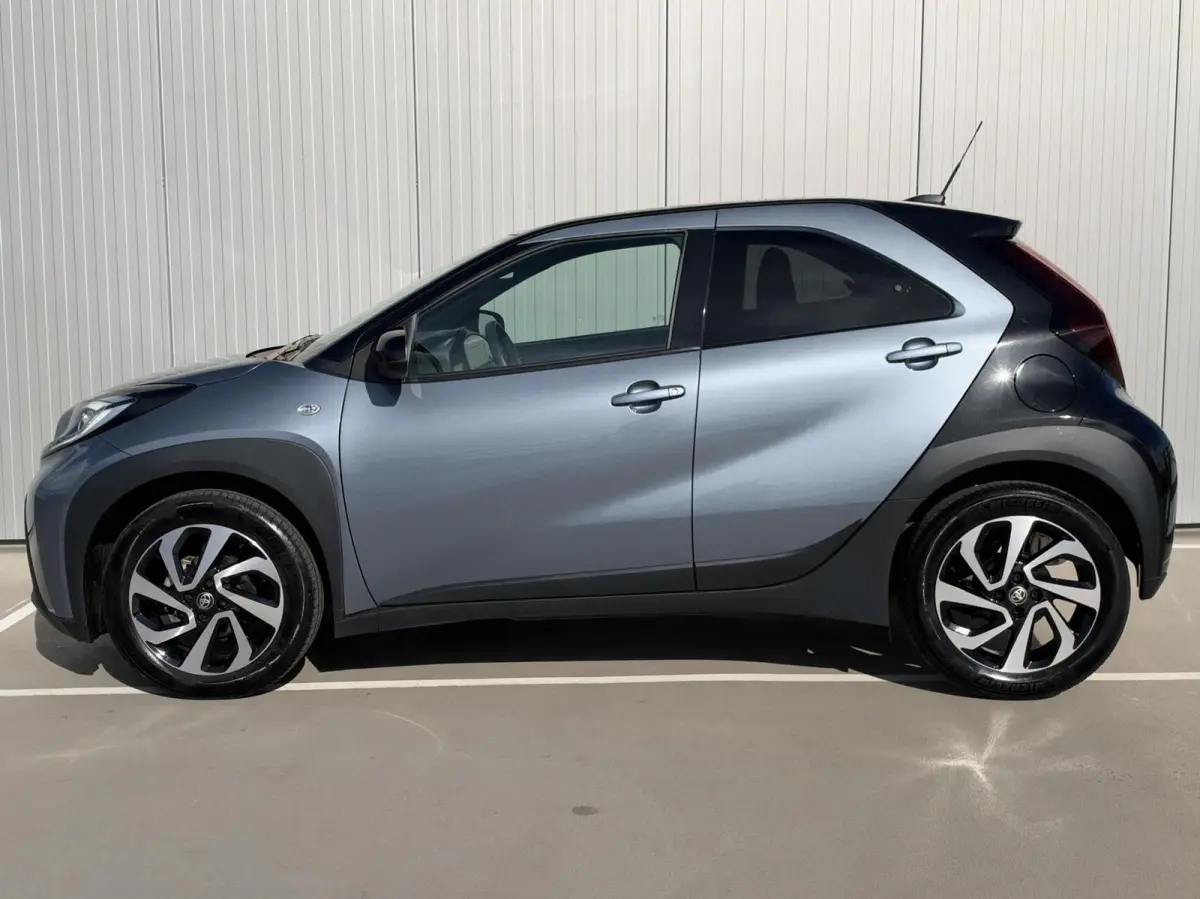 1.0 VVT-i S-CVT Pulse|NL-Auto|Carplay/Android