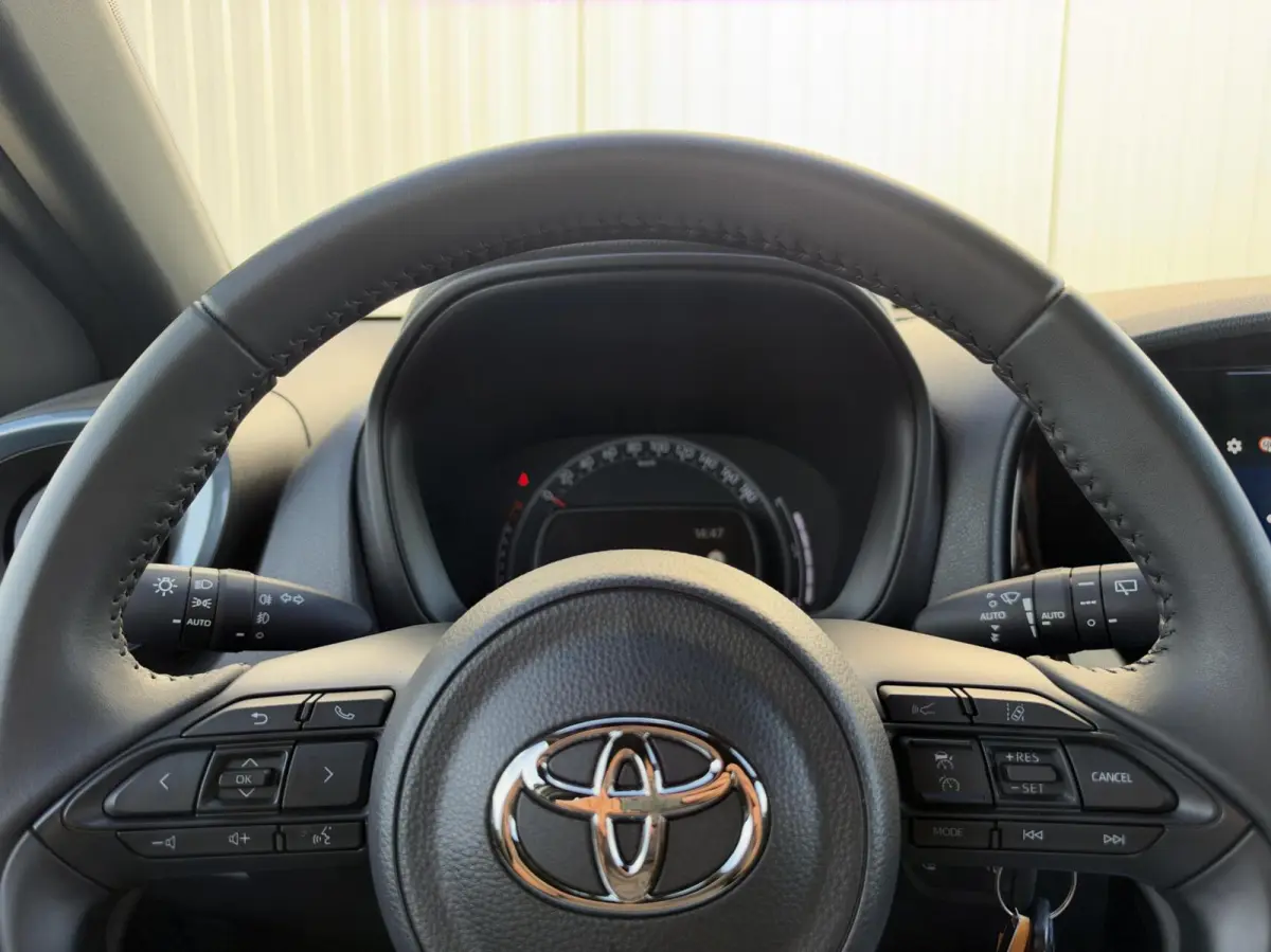 1.0 VVT-i S-CVT Pulse|NL-Auto|Carplay/Android
