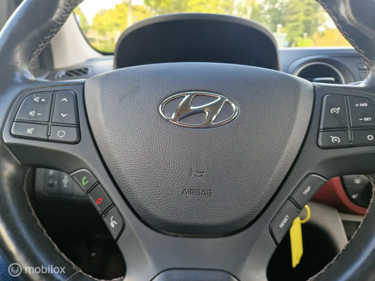 1.2i